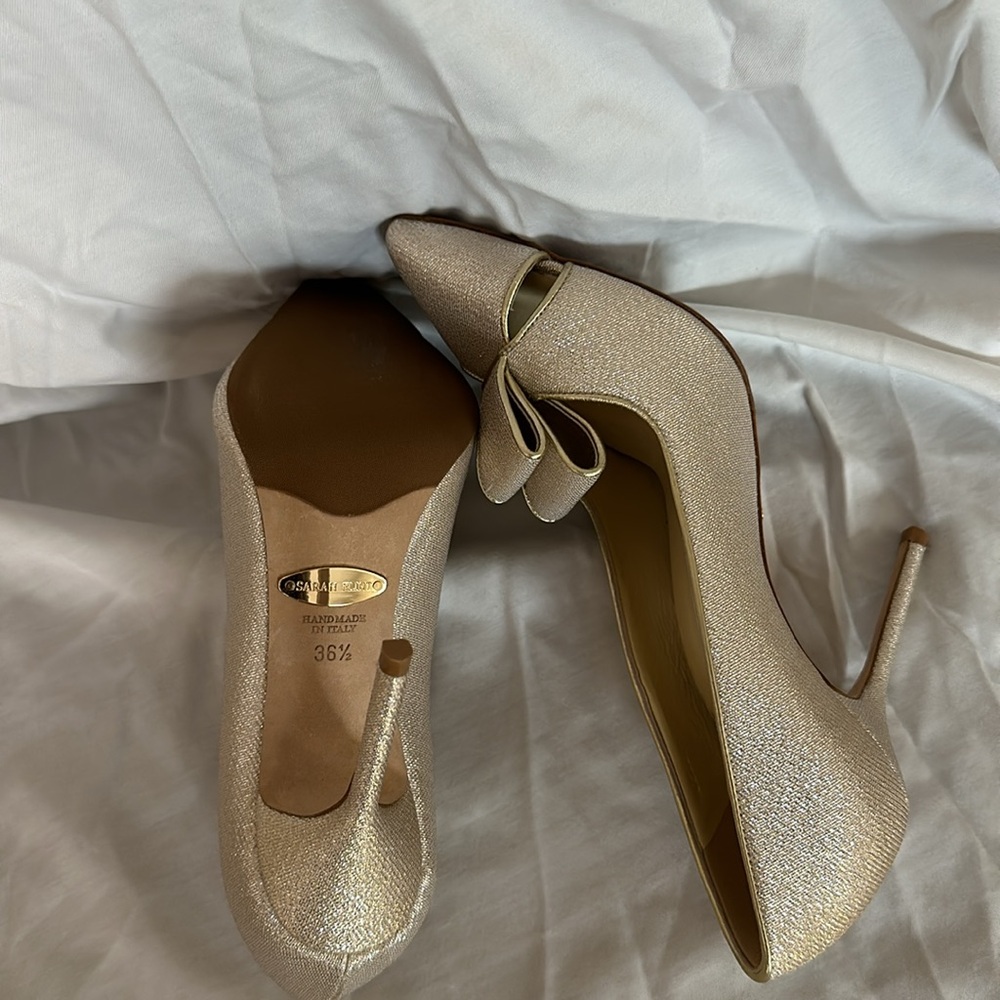 Shoes - Picture 6 of 8